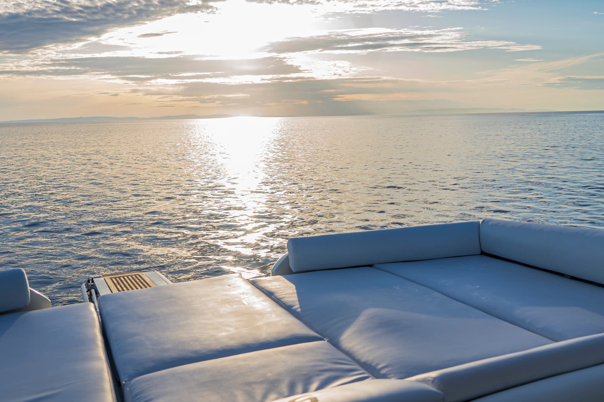Pershing 54 Pershing 54 Motorboat — view 4